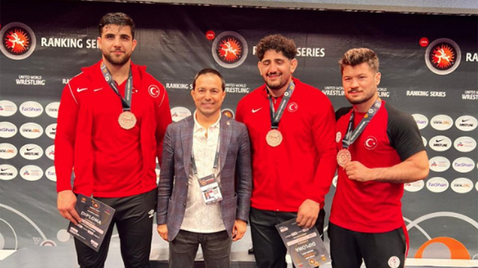 Milli güreşçiler Kırgızistan’da üç bronz madalya kazandı